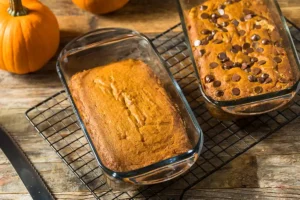 Discover how to make a moist and delicious Pumpkin Banana Loaf with this easy recipe. Perfect for fall baking and full of natural sweetness.