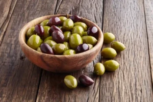 the health benefits, nutritional value, and best uses of green olives in your diet. Learn why they are great for heart health, weight loss